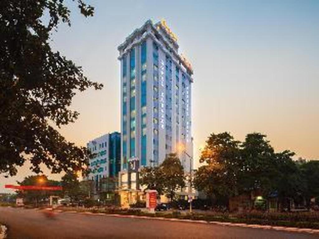 Royal Palace Hotel Tuyen Quang Exteriér fotografie